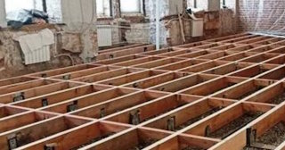Демонтаж деревянных перекрытий - Качественные услуги в Тюмени от Сварной-Тюм от 731 руб.