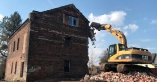 Демонтаж кирпичного дома Тюмень, цена от 2974 руб.