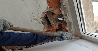 Демонтаж оконных откосов по выгодной цене от 522 руб. в Тюмени - Сварной-Тюм