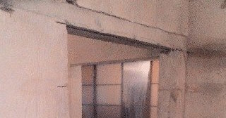 Демонтаж проема в кирпичной стене в Тюмени | Цена от 1566 рублей