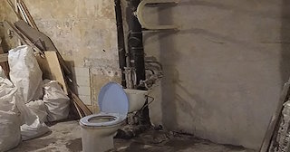 Демонтаж сантехкабины в панельном доме - цена от 1044 рублей | Сварной-Тюм